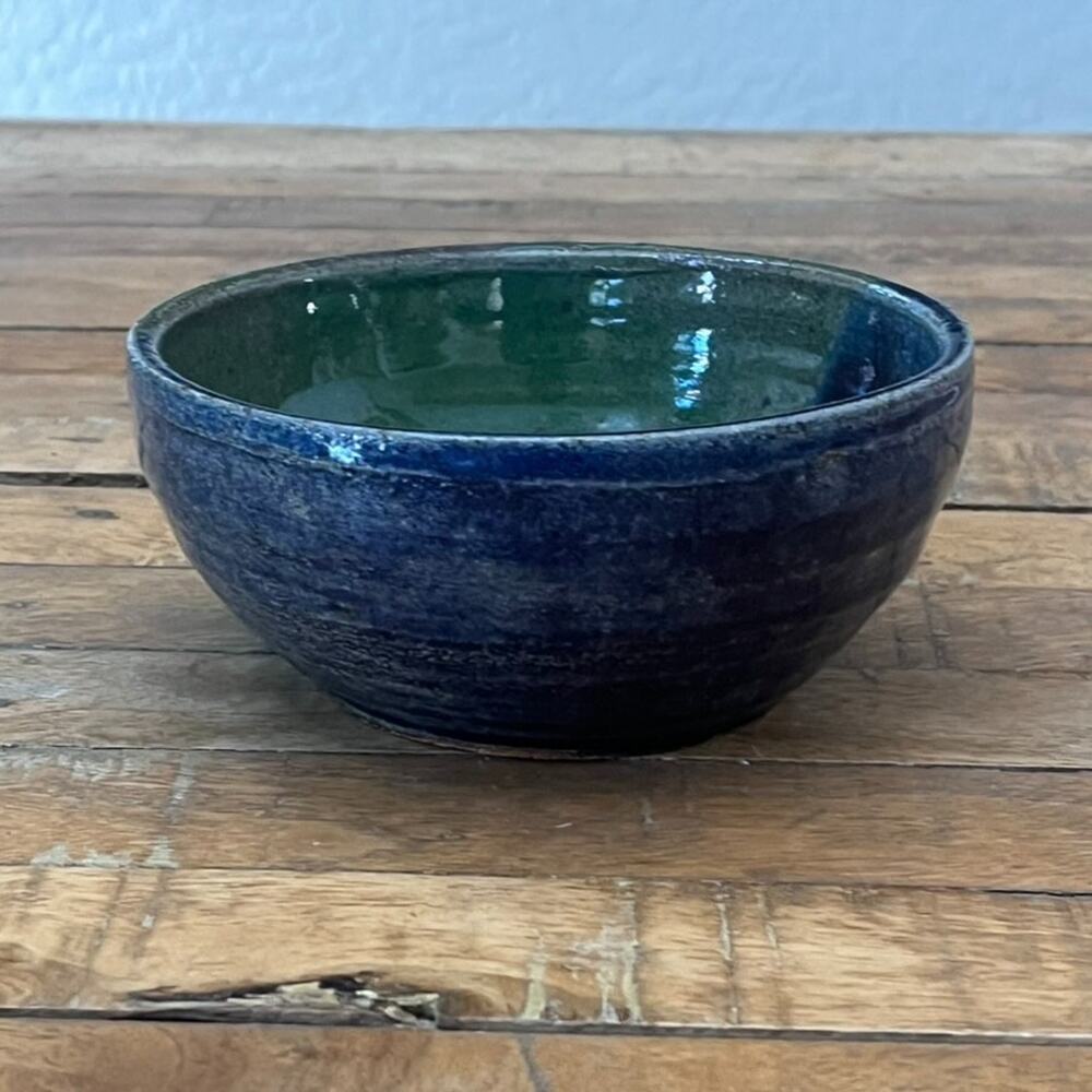 Studio Art Pottery Bowl 6" Deep Blue Green Glazed Finish Artist Signed